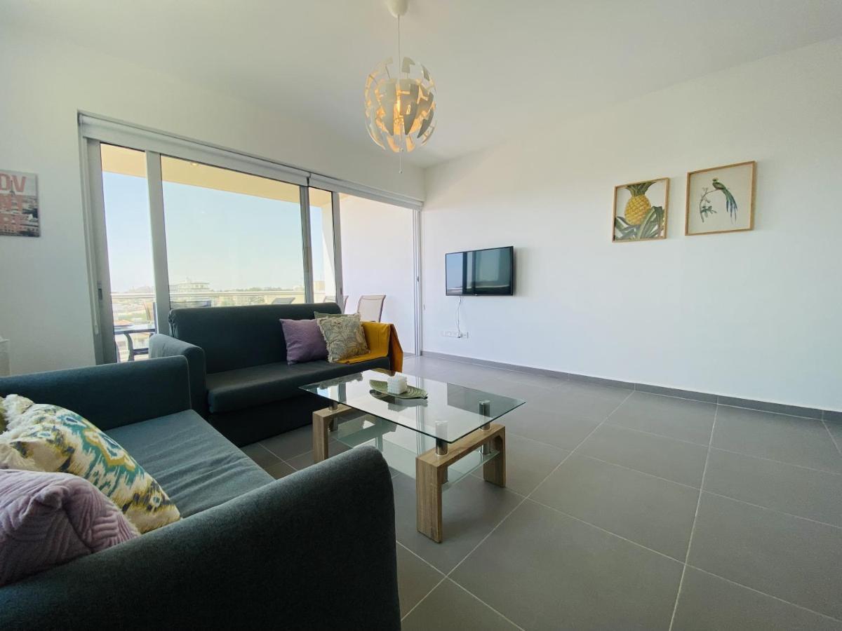 Silver Line 1-Bedroom Apartment In Lárnaka Kültér fotó