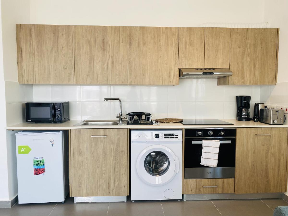 Silver Line 1-Bedroom Apartment In Lárnaka Kültér fotó