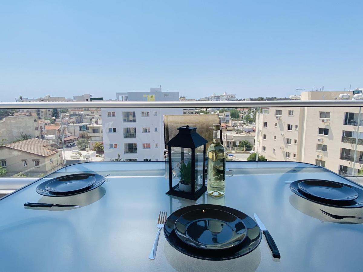 Silver Line 1-Bedroom Apartment In Lárnaka Kültér fotó