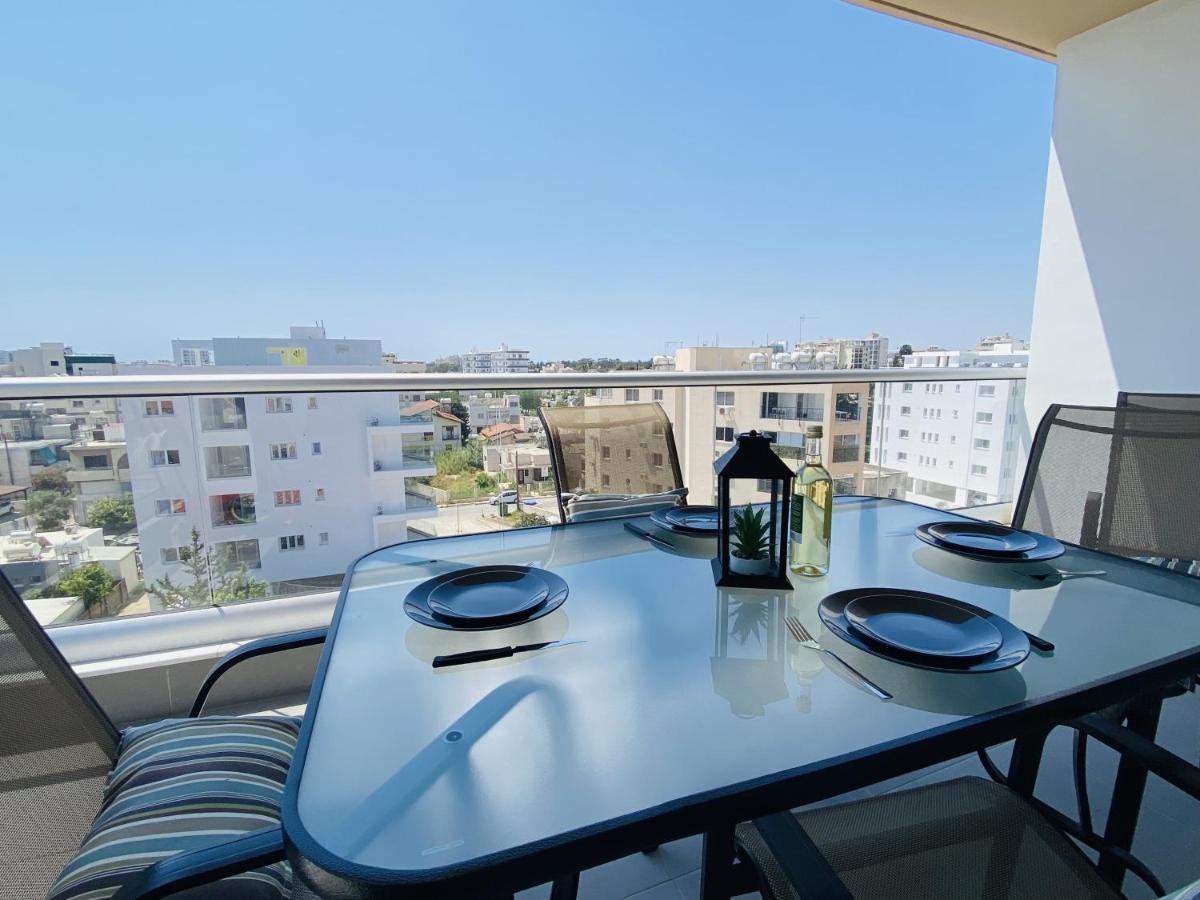 Silver Line 1-Bedroom Apartment In Lárnaka Kültér fotó