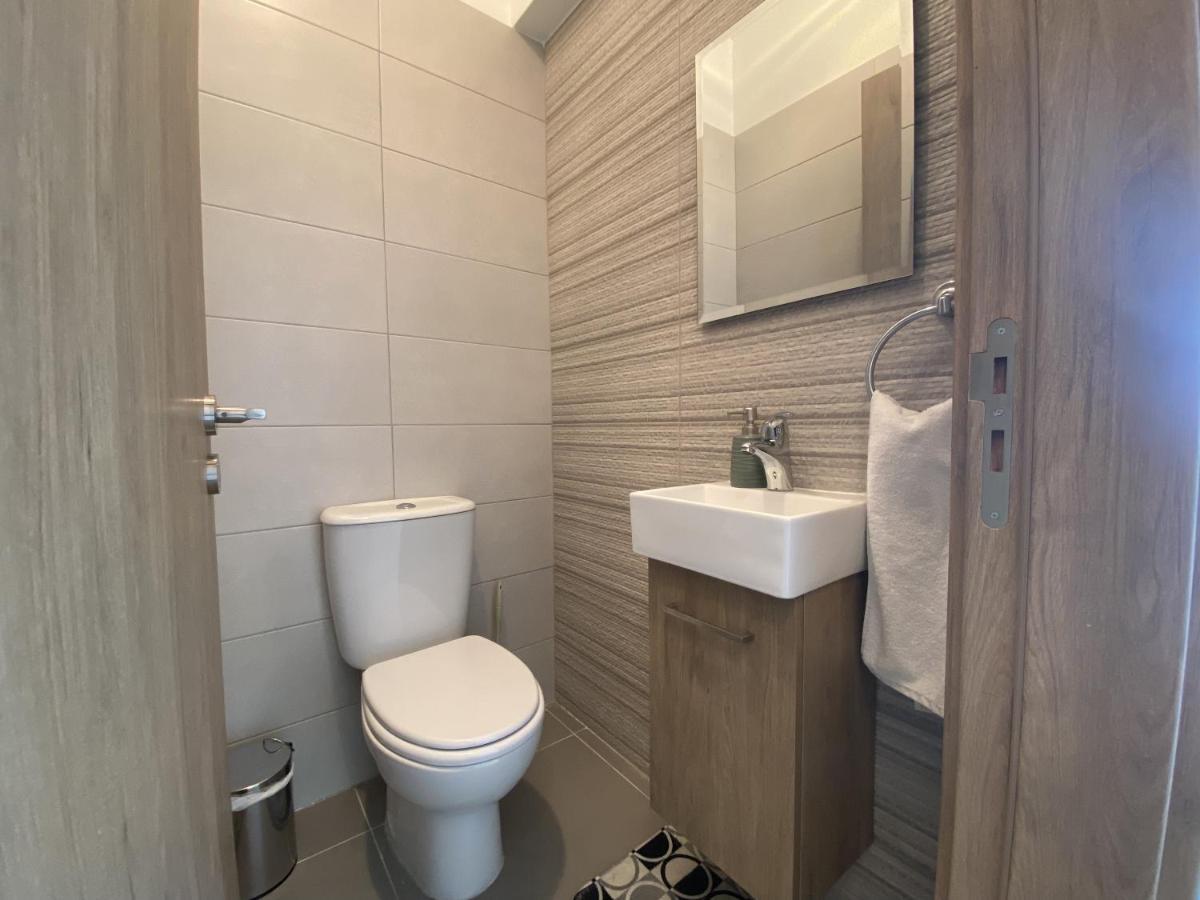 Silver Line 1-Bedroom Apartment In Lárnaka Kültér fotó
